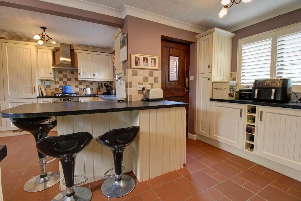 Kitchen 1b