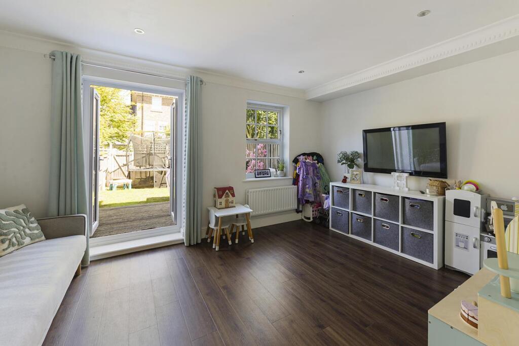 Ground floor reception room