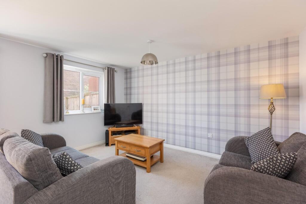 Damson Avenue 9 Reception Room-2.jpeg