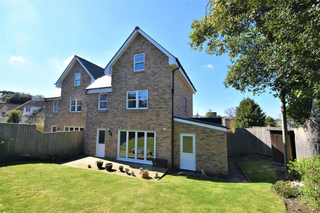 Rear Elevation..JPG