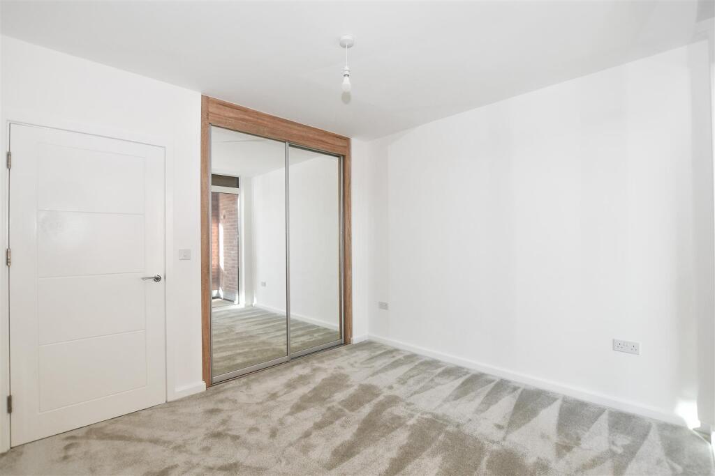 Bedroom.jpg