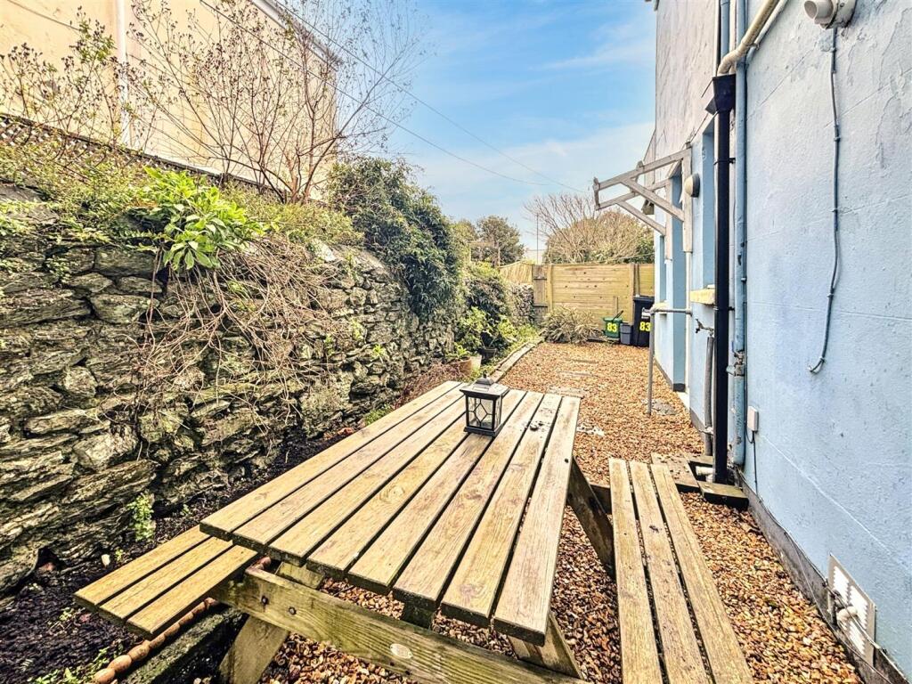 rear garden.jpeg