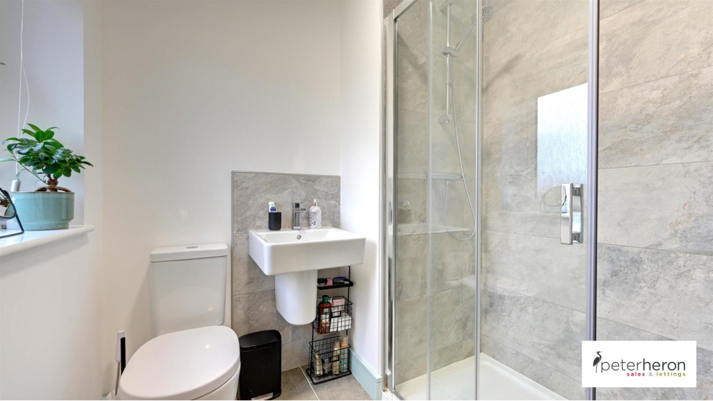 En Suite Shower Room