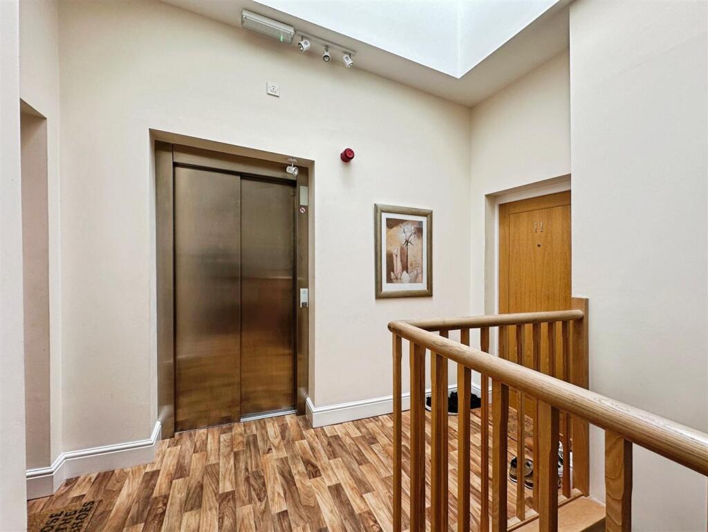 a63cf076--47C0-8955-462547E895E9-20060-000005DDEC2