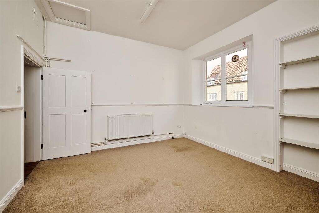 9-3 High Street Islip-9.jpg