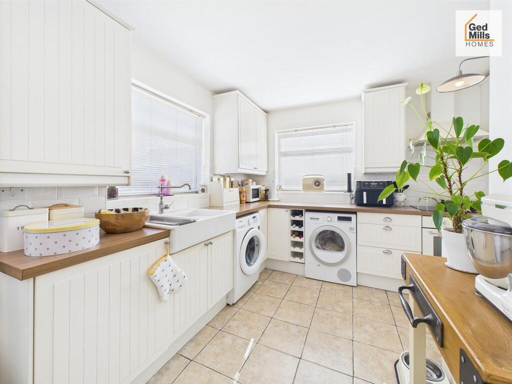 CAM04261G0-PR0048...