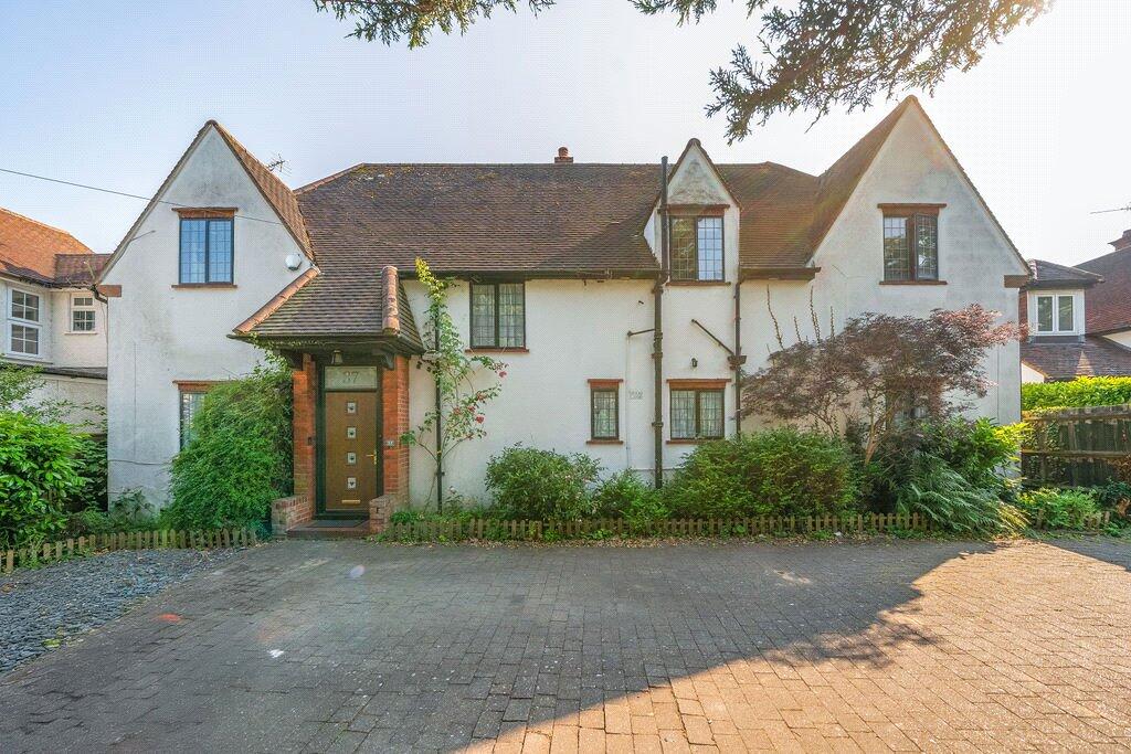 Horseshoe Lane, Watford, Hertfordshire, WD25
