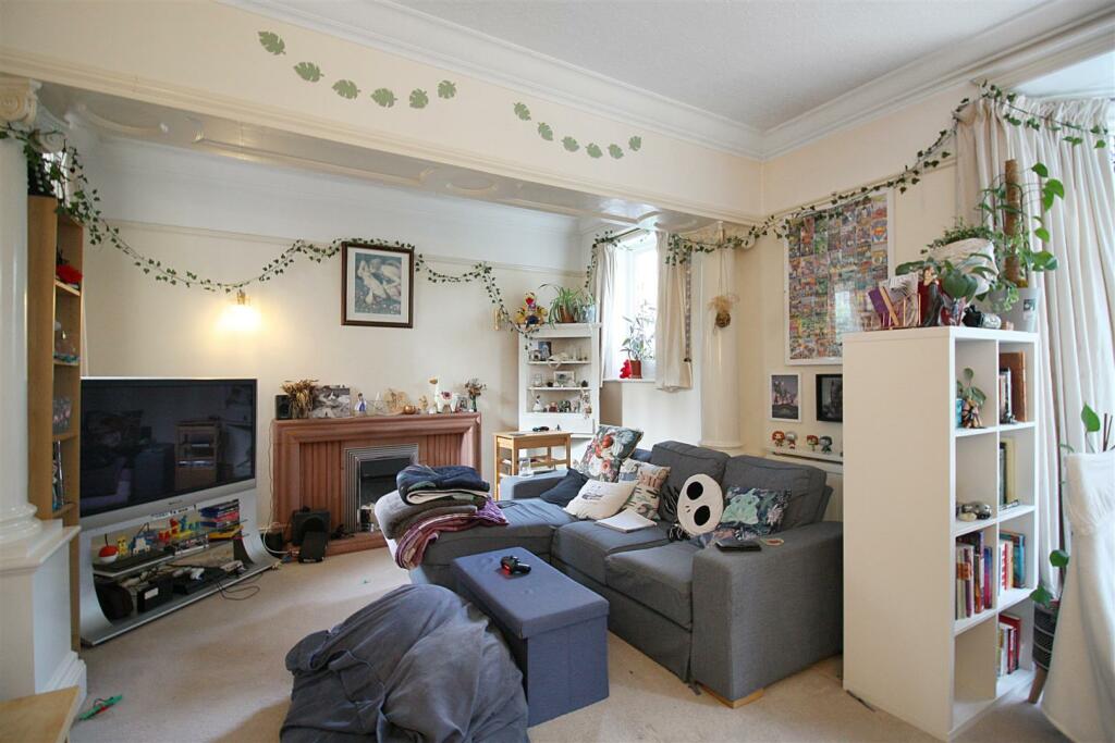 Ground Floor Lounge/Diner