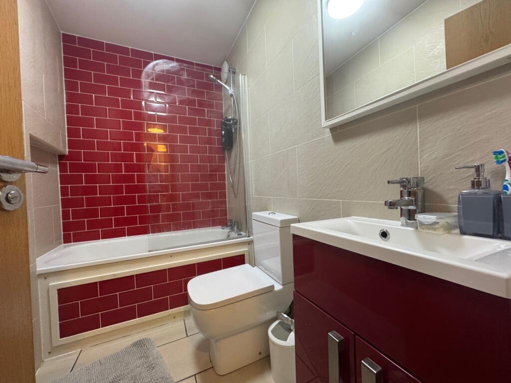 Inventory Check In 28 Llandough Street Cardiff (6)