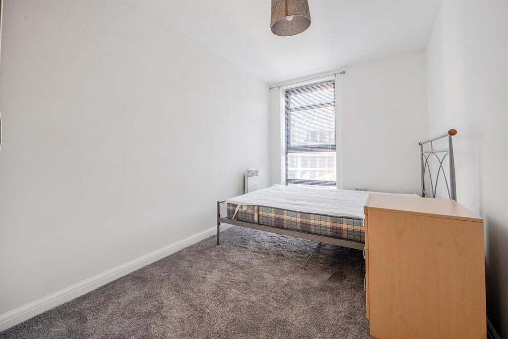 Second bedroom