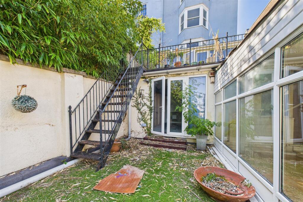 Garden Maisonette, 17 Somerset Street, Kingsdown, 