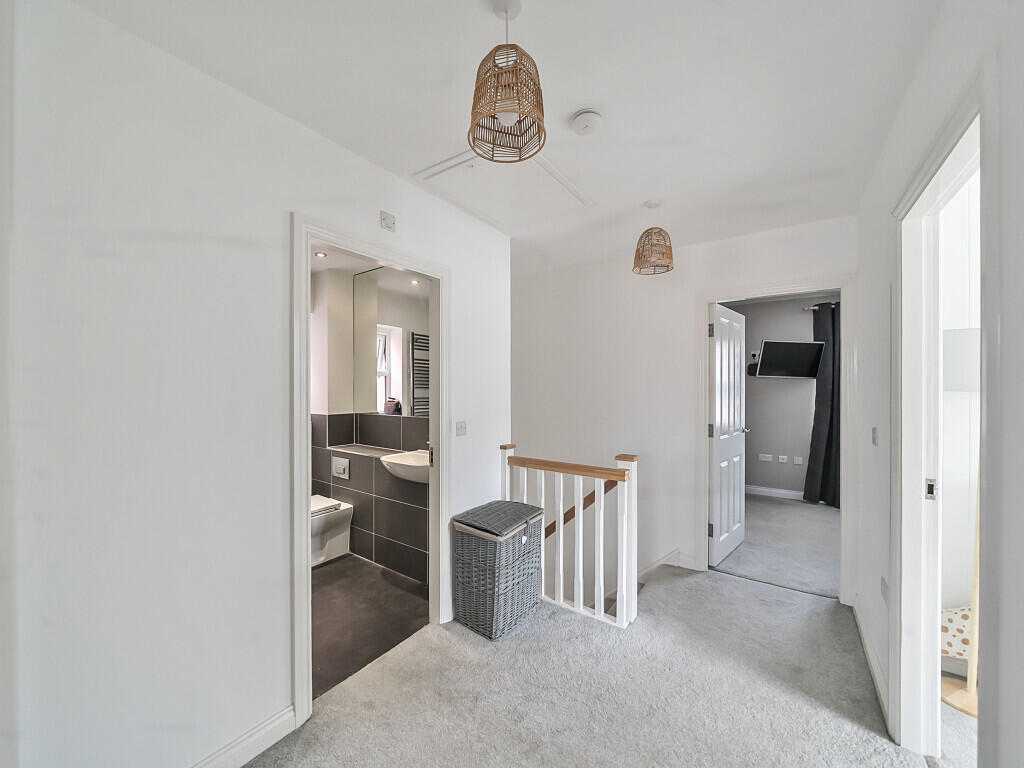 1326940-10-6877d7...