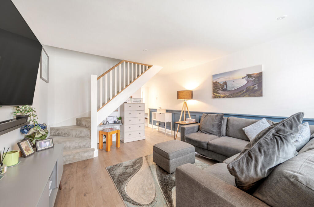 1375806-10-690b67...