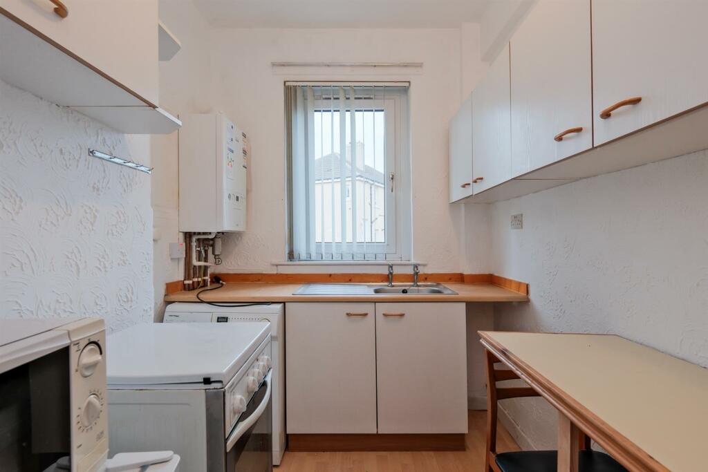 023-140 Waverley Drive Wishaw, ML2 7DW.jpg
