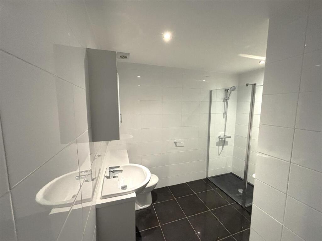 shower room.jpg