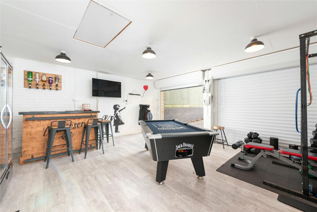 Garage/Studio