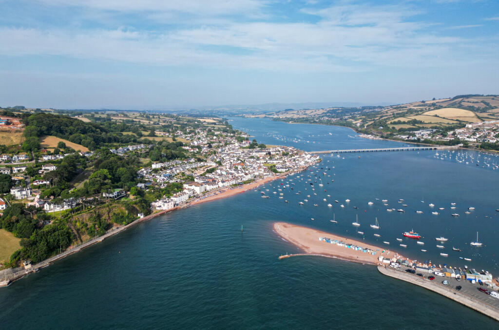 1335581-8-6899d82...