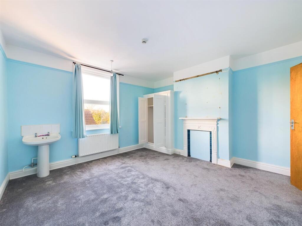 Bedroom 5