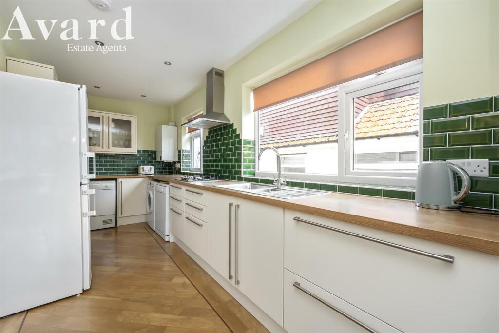 Glenfalls Avenue, 23-014.jpg