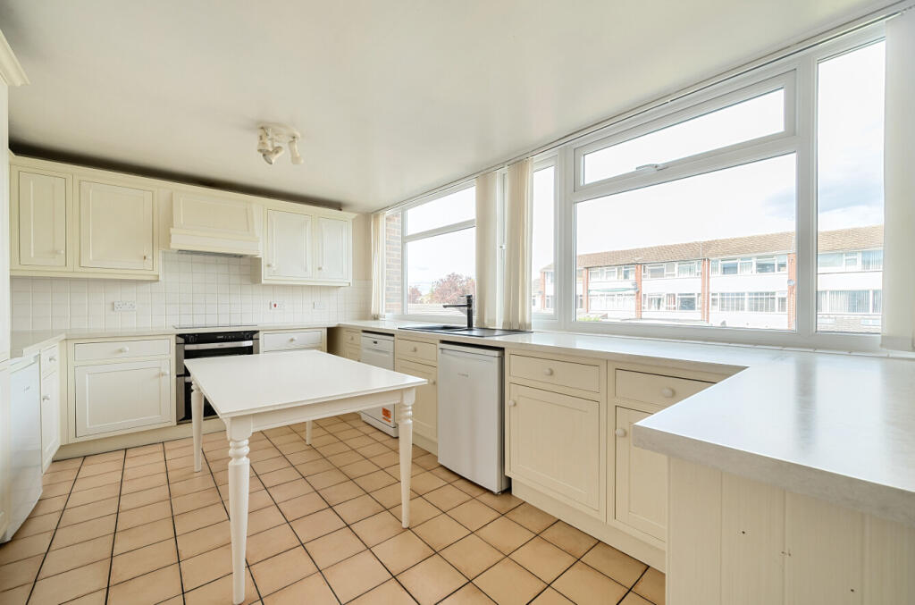 1299286-15-6839c5...