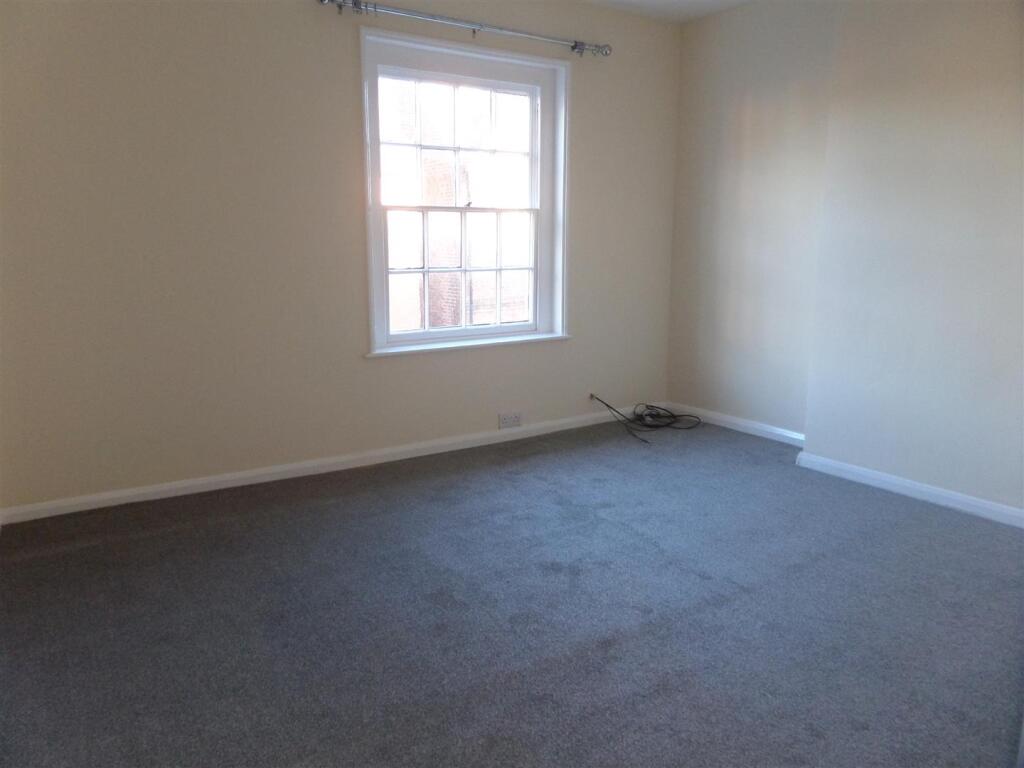 Bedroom1.JPG