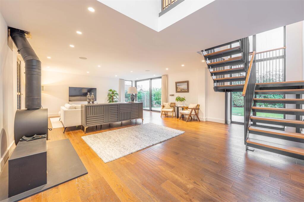 Blackthorn Barn - by Visually Rich 08969.jpg