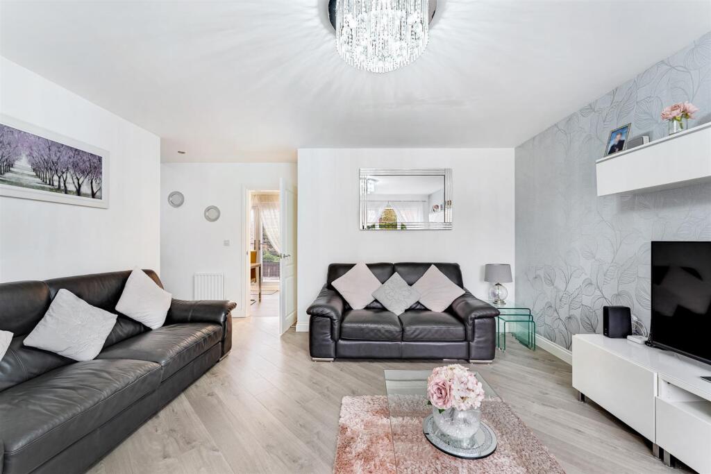 12 Atherton Drive-16.jpg