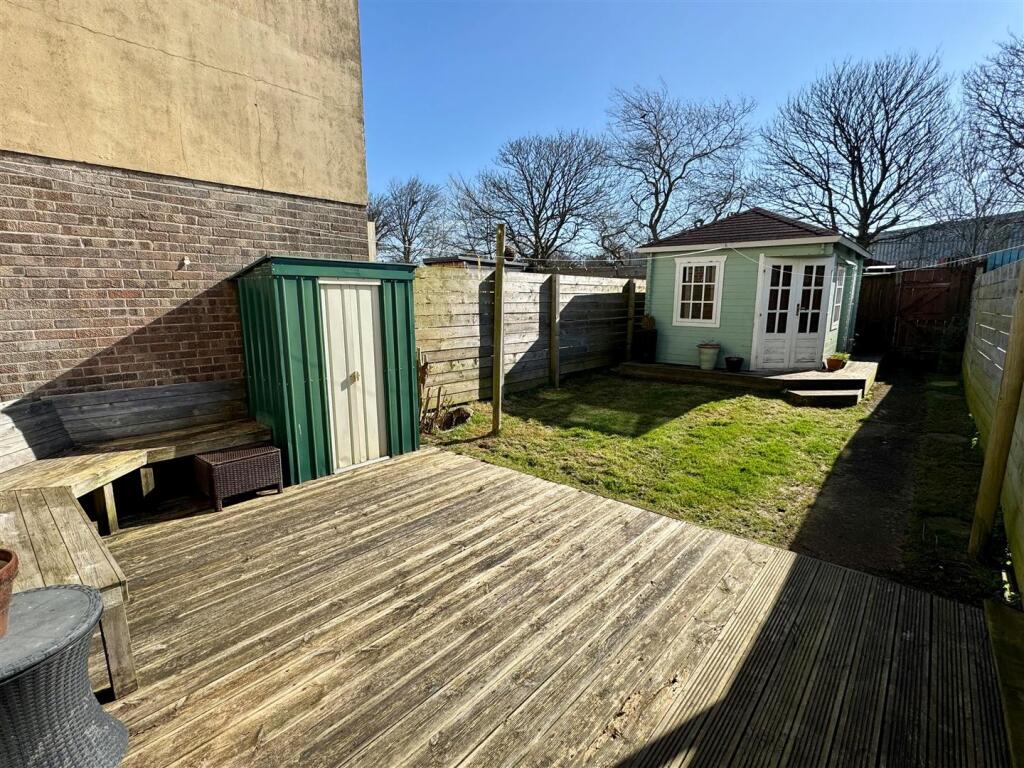 21 Polwhele Road Garden
