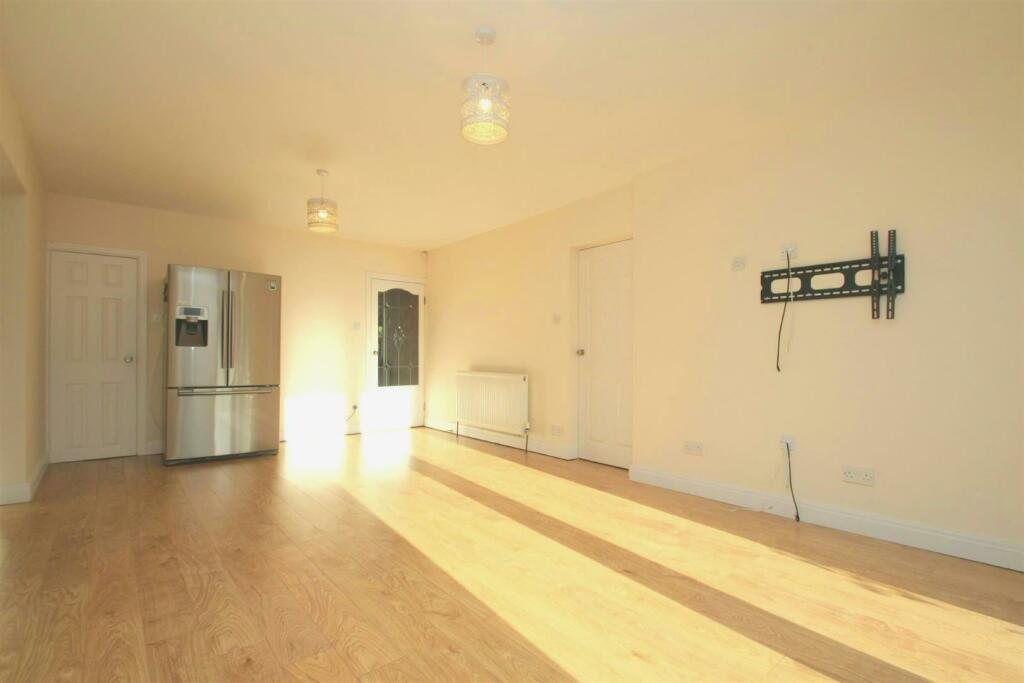 Living Dining Kitchen 3