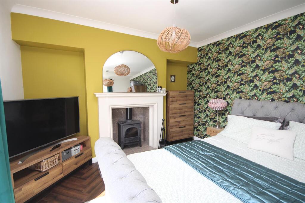 Family Room/Bedroom 4