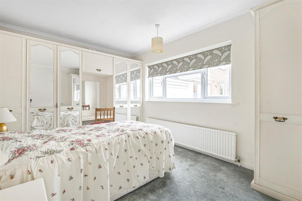 10 Beech Avenue, Lutterworth