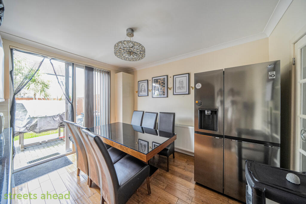 b37cdb62-0c73-40a...