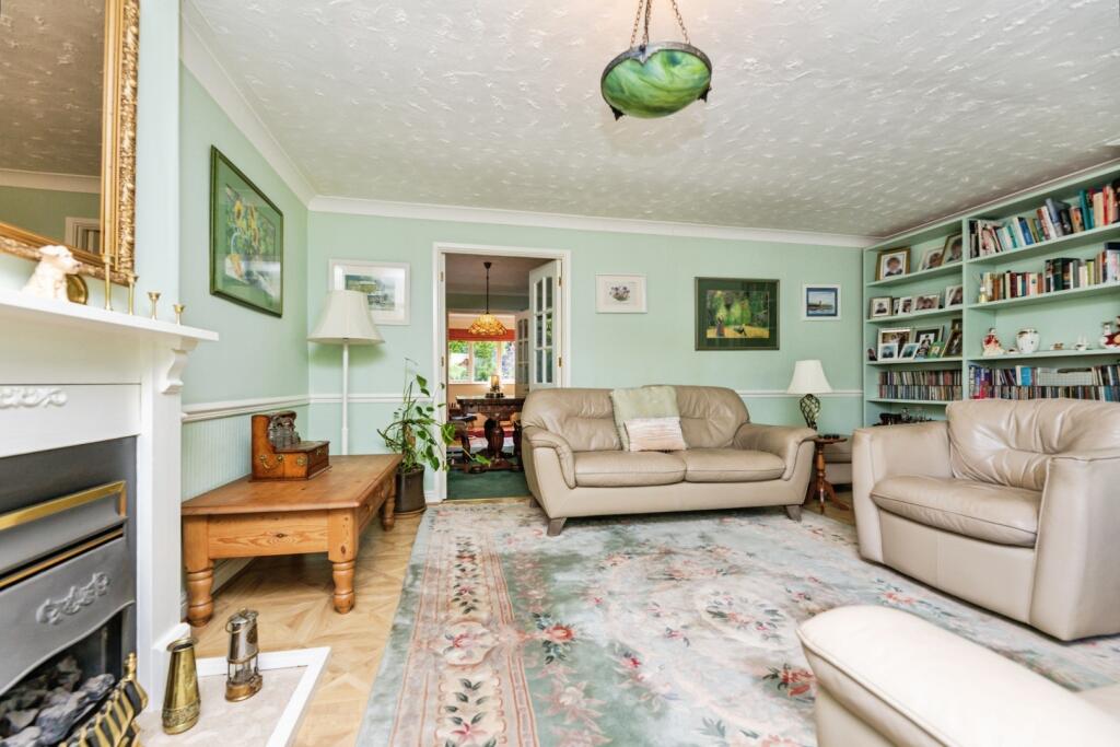 pbox-living_room-325953.jpg