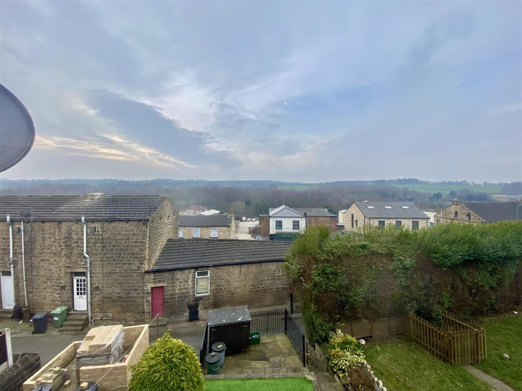 Bramleys Estate Agents - Back Lane, Mirfield (10).