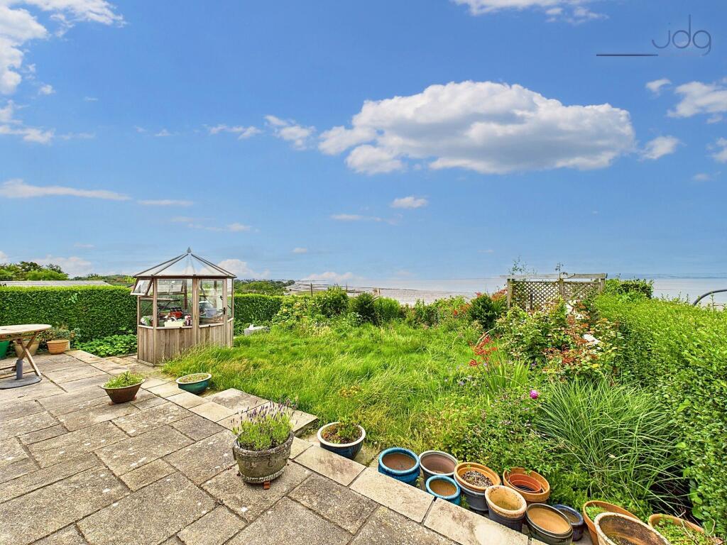 Garden and Flagged Patio