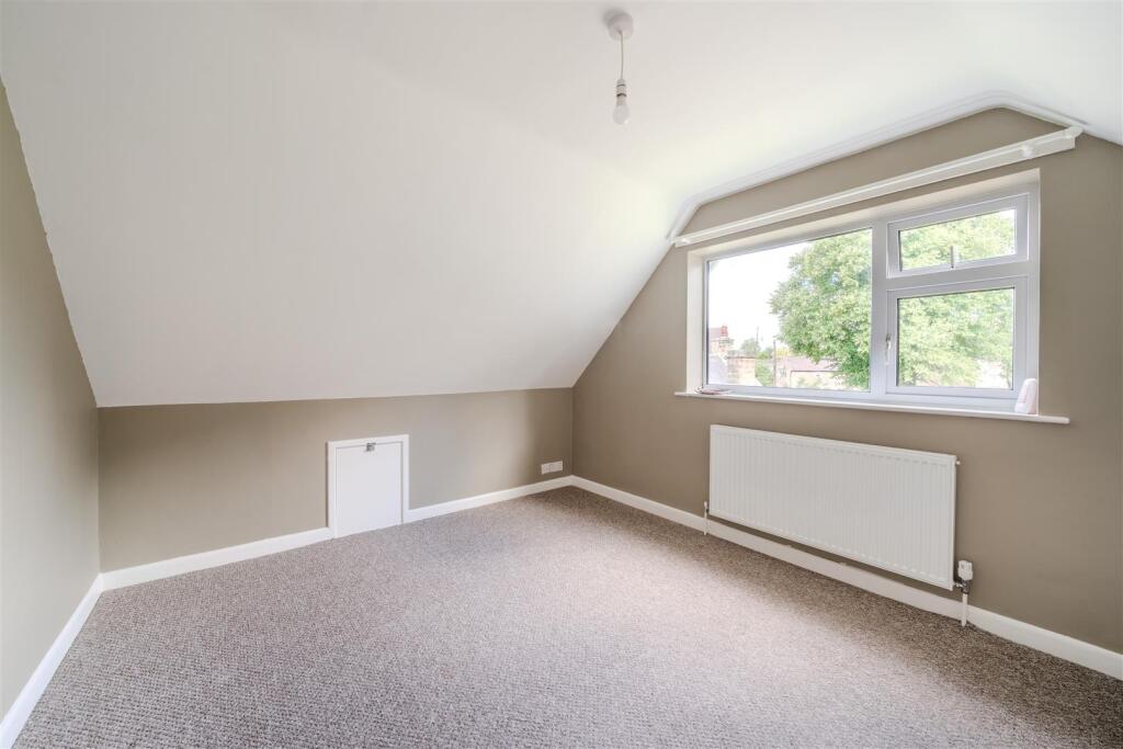 Bedroom1.jpg