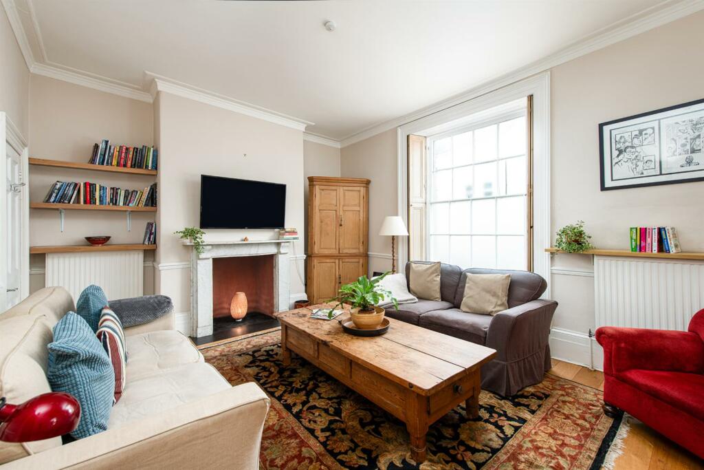 Sitting_Room_1.jpg