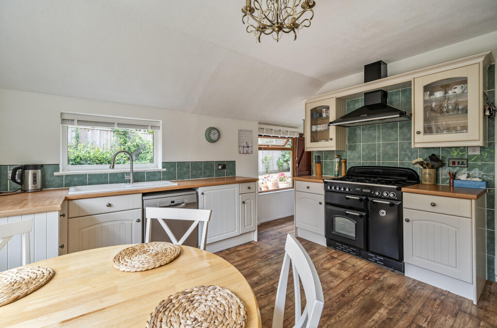 1336103-18-689623...