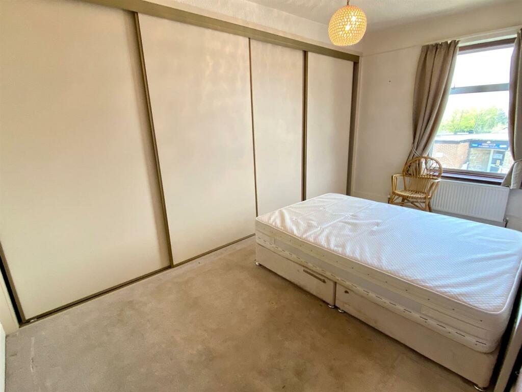 wellhouse lane 28 bed 1.jpg