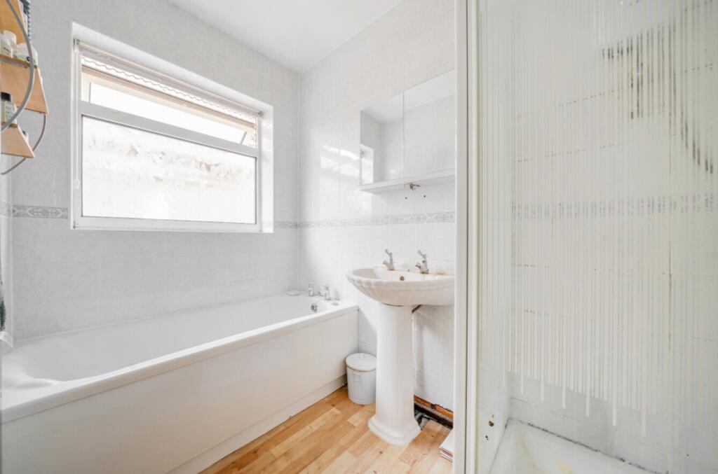 1310029-12-684acb2b89c74