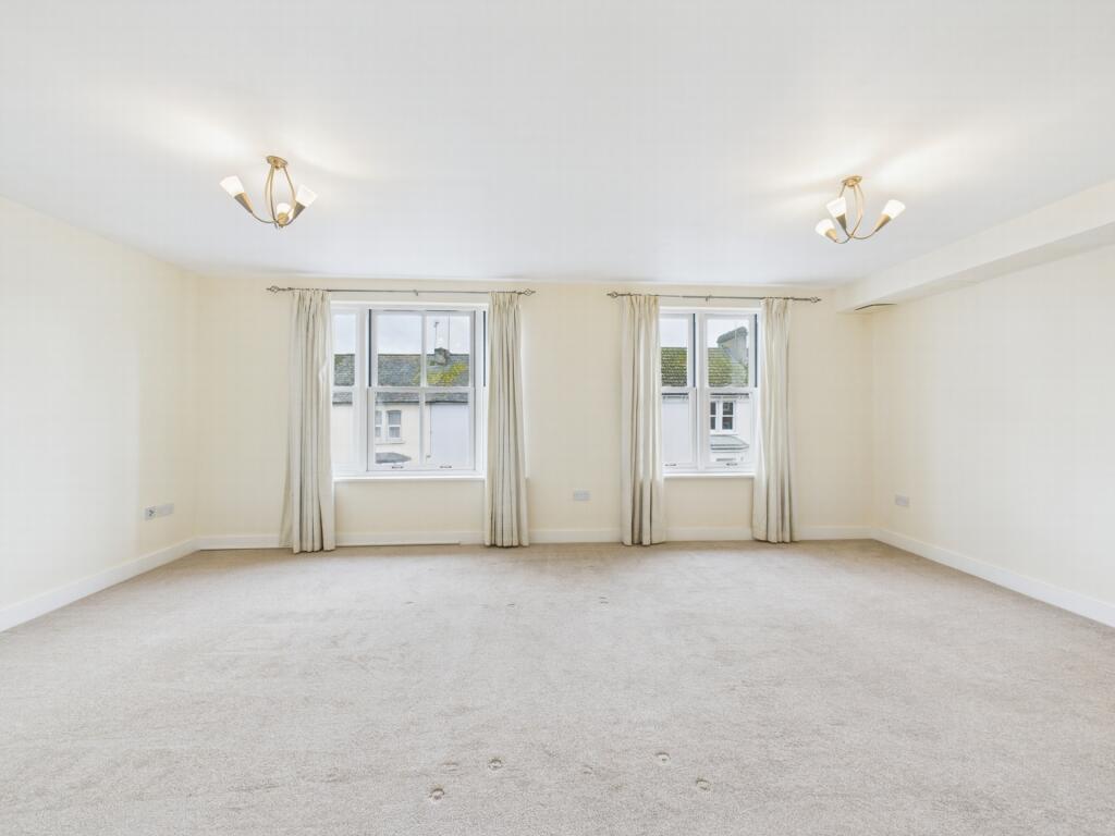 Sitting room 3