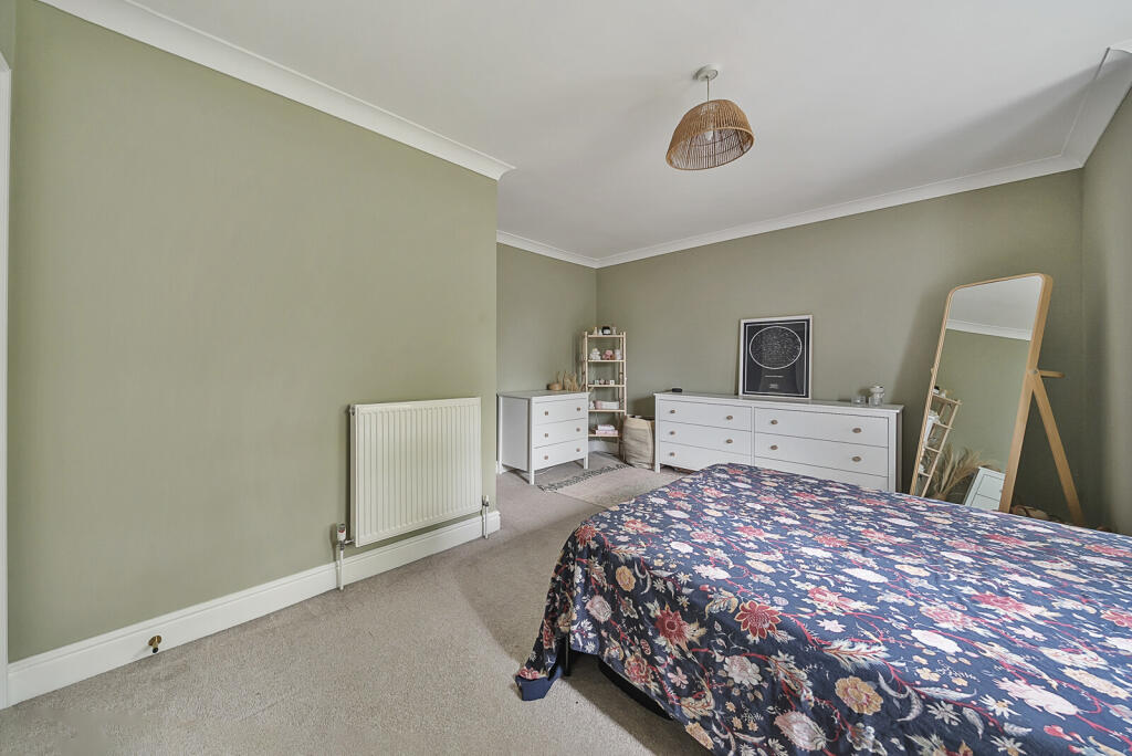 1324265-18-687a06...