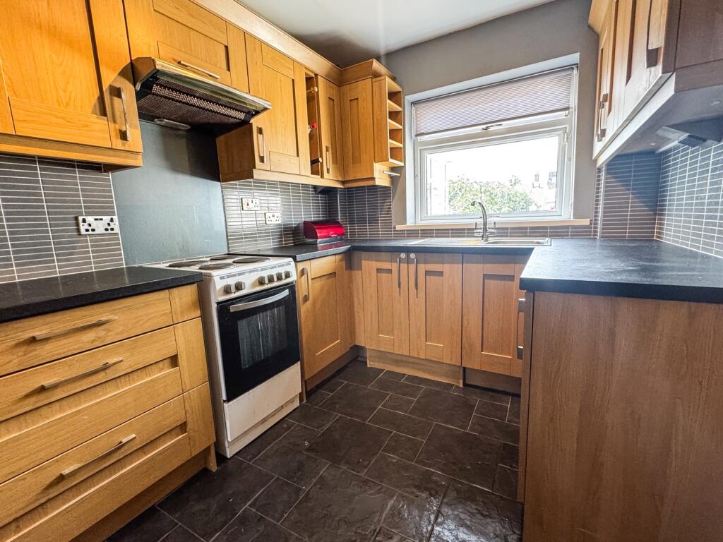 Fabian Road EweMove-6