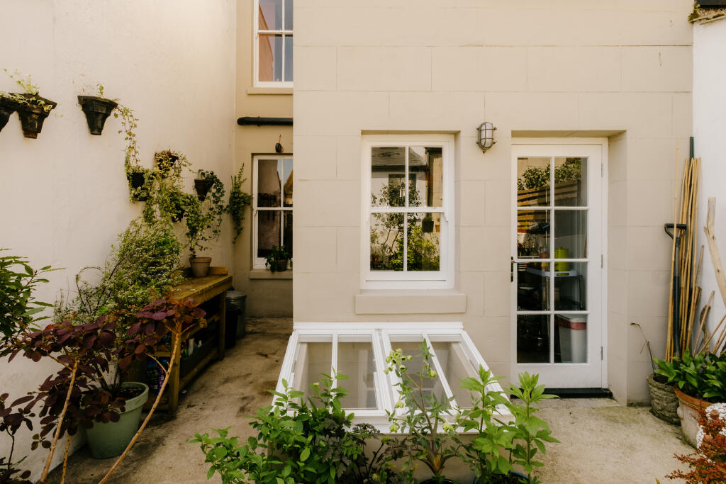 Croft-StLeonards-SwanAvenue-Garden-9