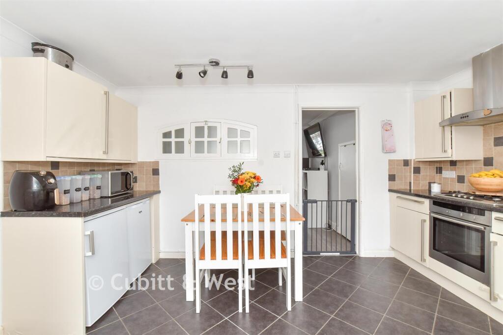 Kitchen/ Diner