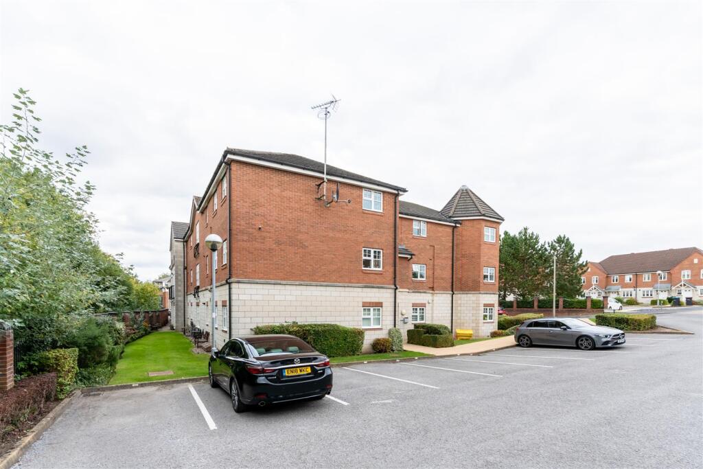 9 The Beeches-024.JPG