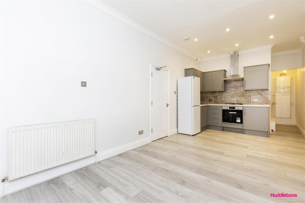 130 Chalton Street -4.jpg