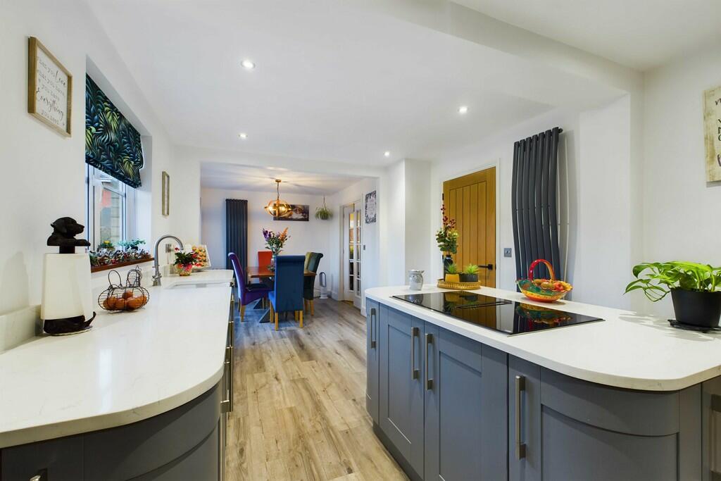 CAM01211G0-PR0134...