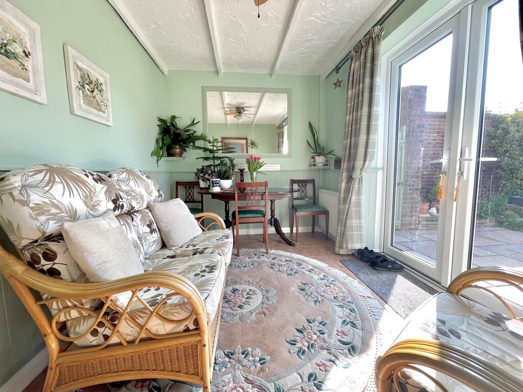 47 Melville Way D...