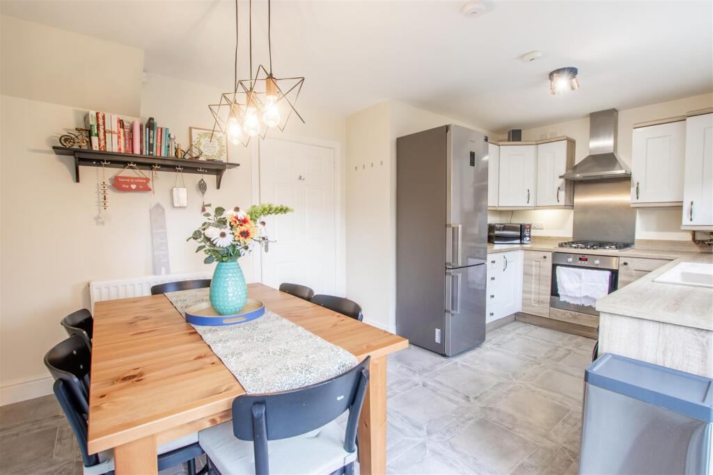 kitchen-1.jpg